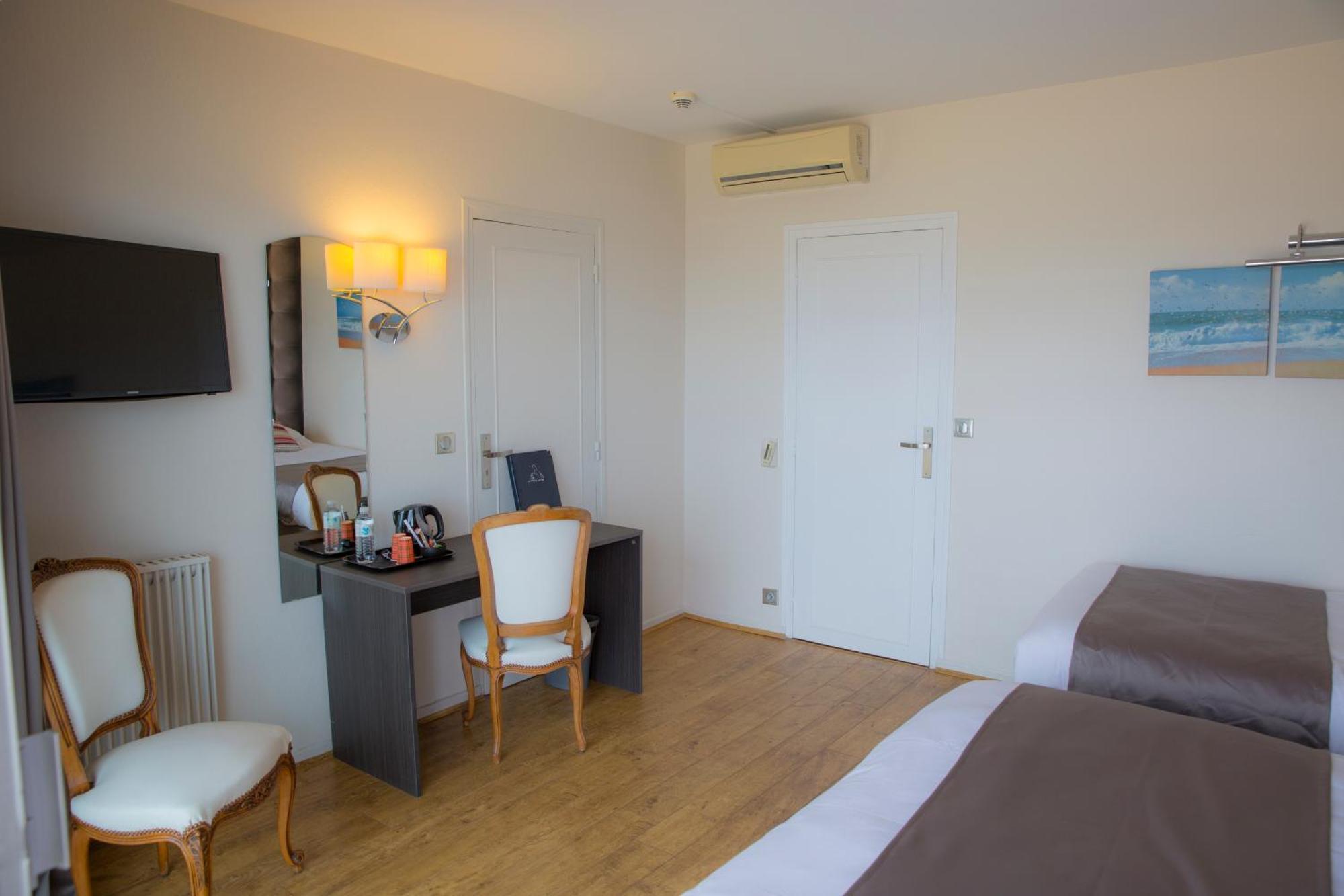 Triple Room with Balcony and Sea View,1215191848:JPEG