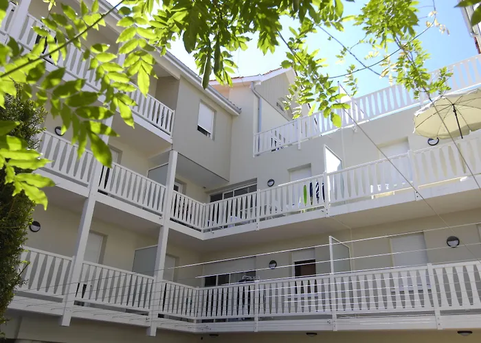 Hôtel accueillant les animaux: Lagrange Vacances - Villa d'Este